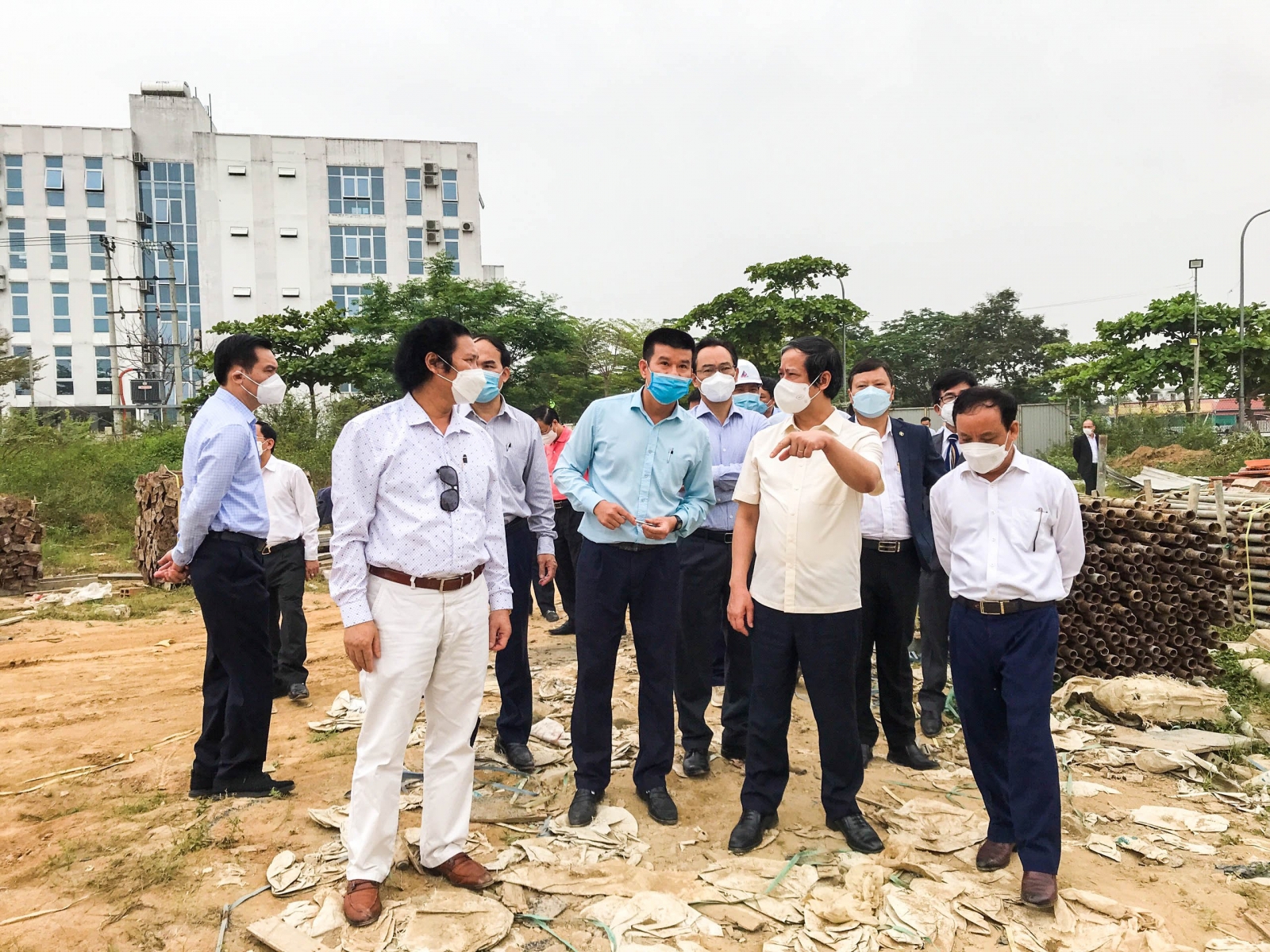 Bộ trưởng Nguyễn Kim Sơn kiểm tra thực tế Dự án Làng Đại học Đà Nẵng - Ảnh minh hoạ 2