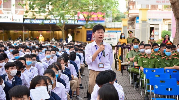 Làm chủ không gian mạng: Tăng “sức đề kháng” cho học sinh