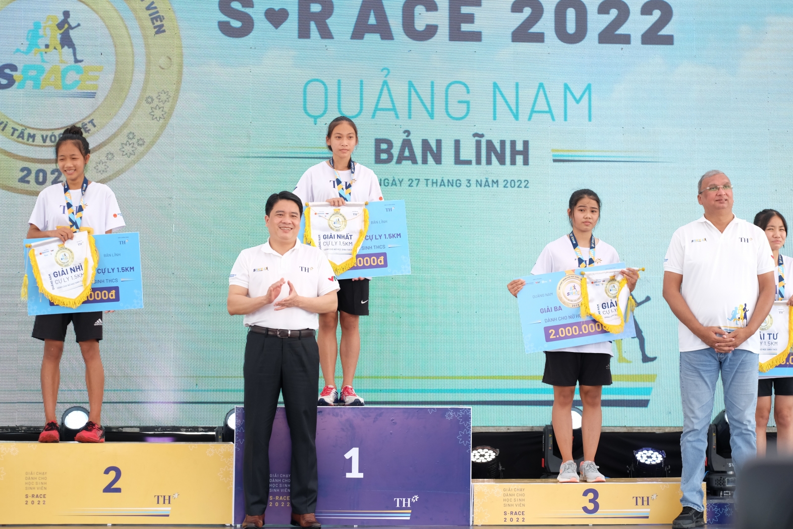 Quảng Nam: Hơn 4.000 học sinh, sinh viên tham gia Giải chạy S-Race 2022 - Ảnh minh hoạ 6