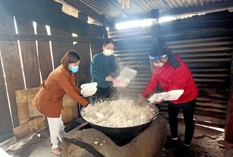 Trường vùng cao đưa học sinh ngoại trú vào ở bán trú để phòng dịch - Ảnh minh hoạ 2