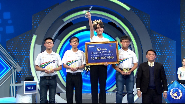 Về đích xuất sắc, Vỹ Hào mang vòng nguyệt quế Olympia về Kiên Giang sau 14 năm