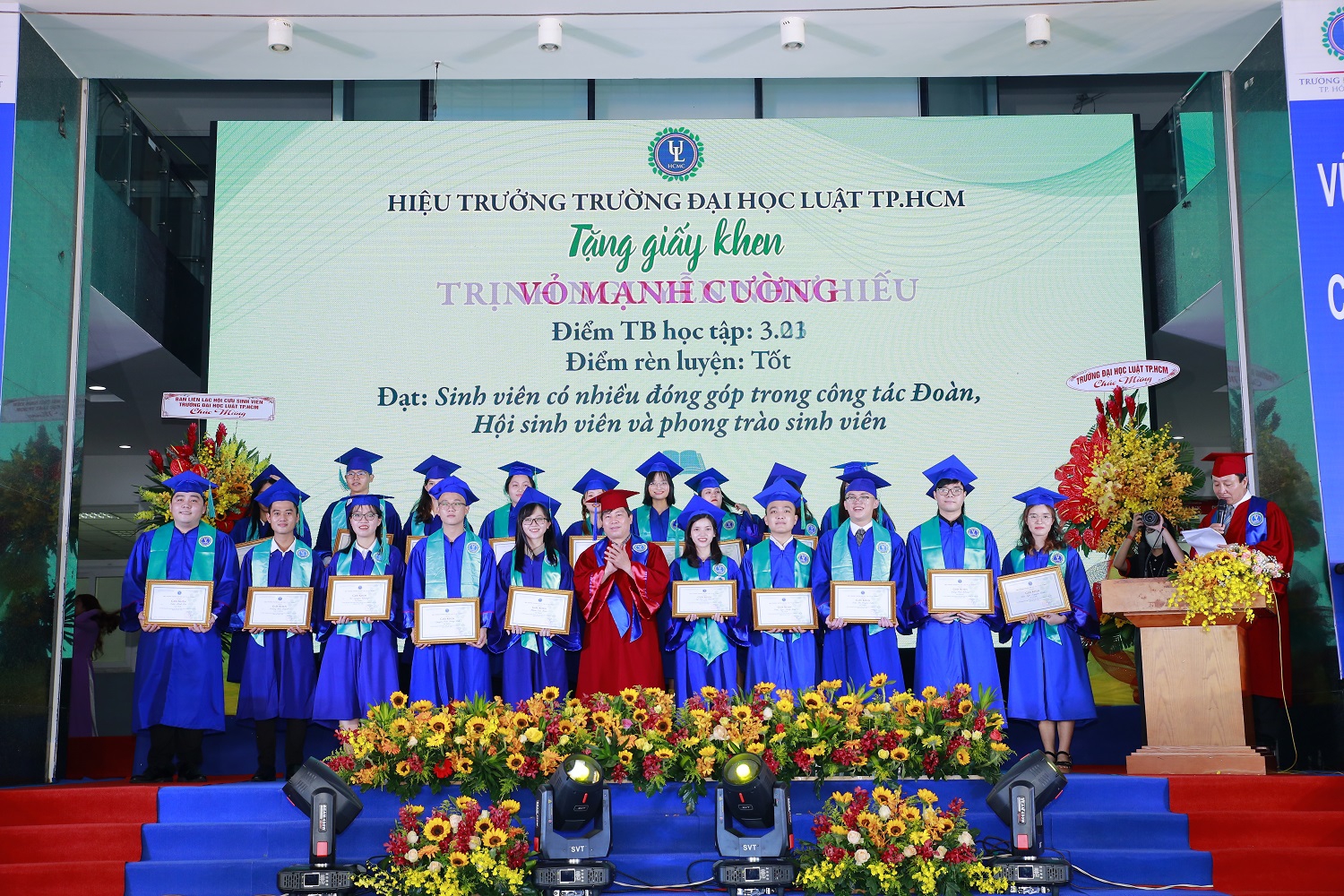 Trường Đại học Luật TP.HCM trao bằng tốt nghiệp cho 1.206 cử nhân hệ chính quy - Ảnh minh hoạ 2