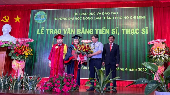 Trường ĐH Nông Lâm TPHCM trao bằng cho 219 tiến sĩ, thạc sĩ