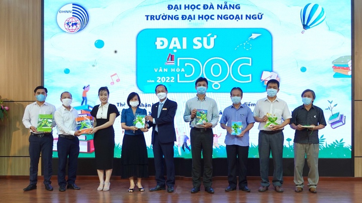 Đà Nẵng: Trường Đại học Ngoại ngữ chú trọng kỹ năng đọc sách cho sinh viên