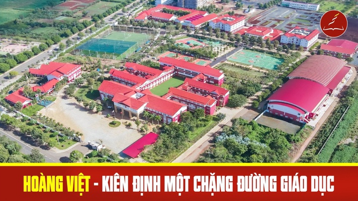 Hoàng Việt - Kiên định một chặng đường giáo dục