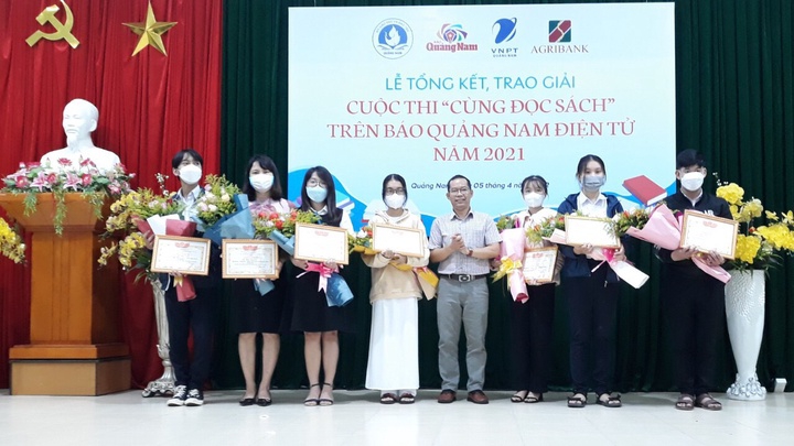 Quảng Nam: Trao giải cuộc thi Cùng đọc sách