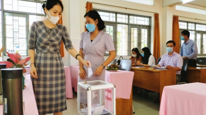 Sách giáo khoa cho năm học mới: Cơ bản thuận lợi