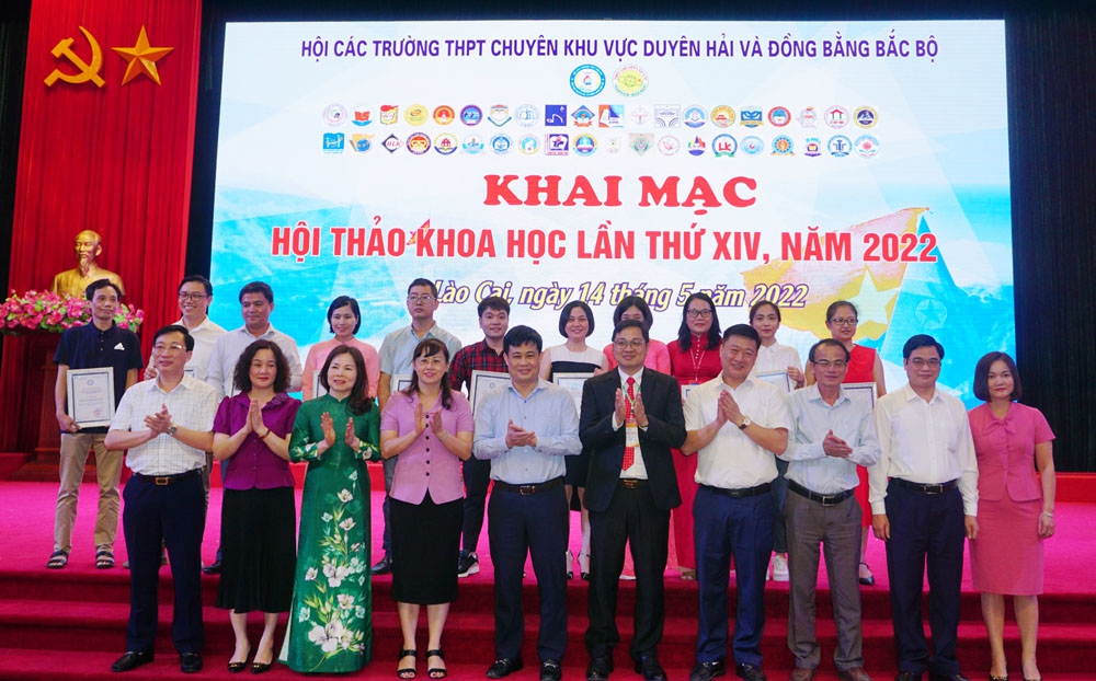 Khai mạc Hội thảo khoa học 41 trường THPT Chuyên - Ảnh minh hoạ 4