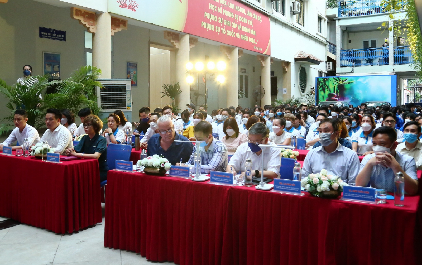 Chung kết Cuộc thi “Olympic Tin học, tiếng Anh không chuyên” lần thứ 11 - Ảnh minh hoạ 3