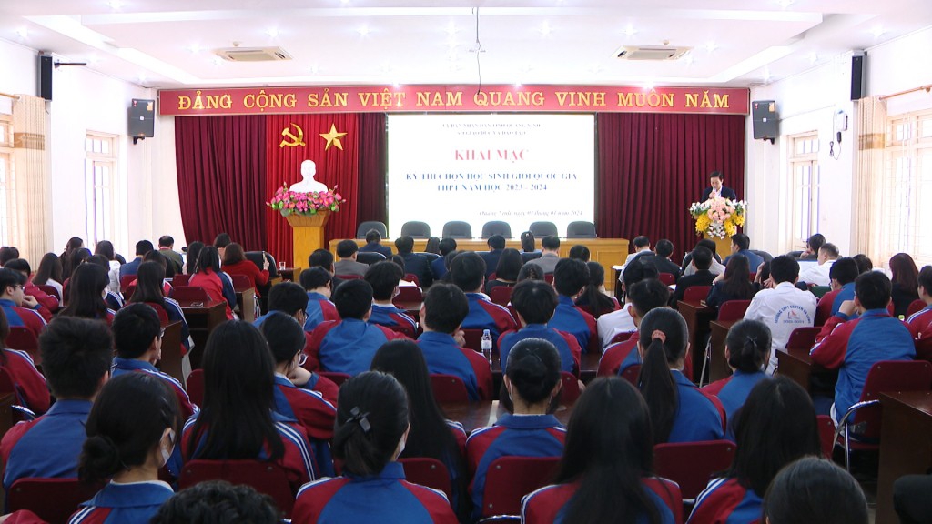 108 học sinh Quảng Ninh dự thi chọn học sinh giỏi quốc gia THPT