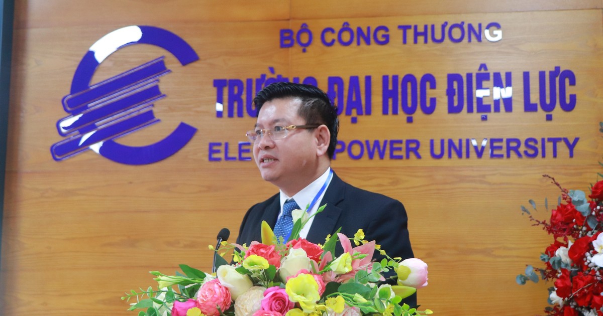 Khai mạc Hội thảo khoa học quốc tế về Ăng-ten và Truyền sóng