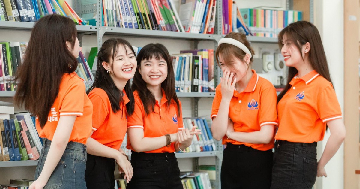 Hà Nội trả chế độ hỗ trợ cho gần 1000 sinh viên sư phạm