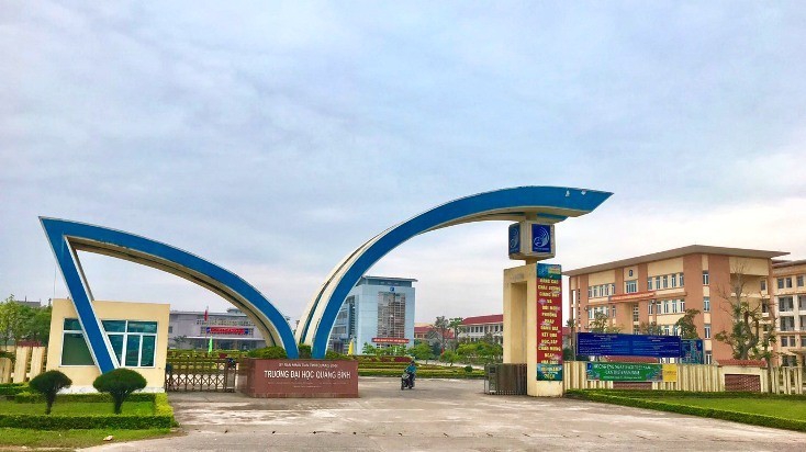 Tìm giải pháp gỡ khó cho gần 140 viên chức Trường ĐH Quảng Bình bị nợ lương