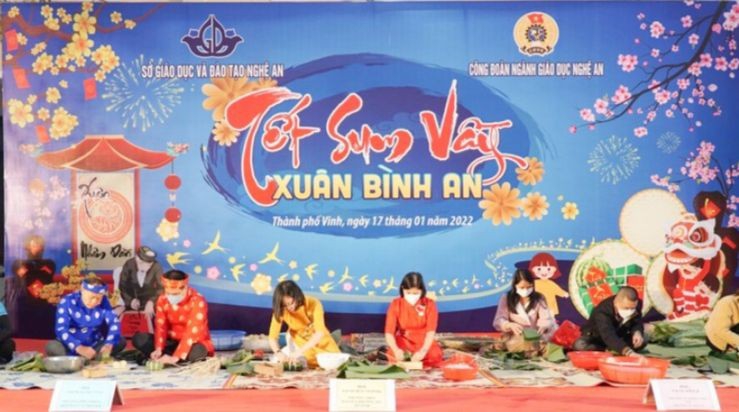 Mang đến sự sẻ chia cùng Tết