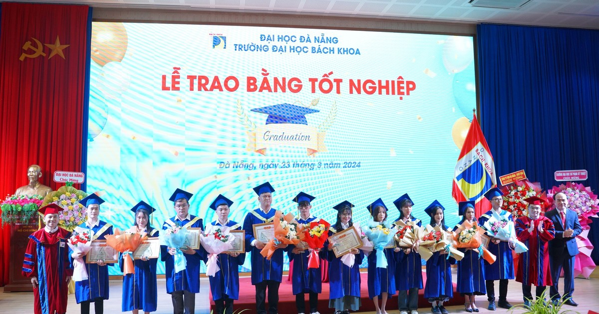 Trường ĐH Bách khoa Đà Nẵng trao bằng tốt nghiệp đợt 1 năm 2024