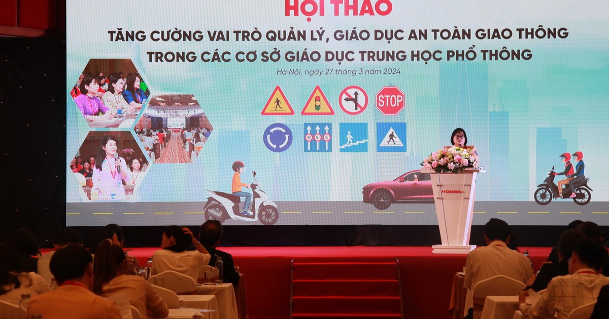 Tăng cường vai trò của các nhà trường trong giáo dục an toàn giao thông