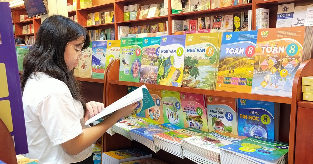 Nhà xuất bản Giáo dục Việt Nam giảm giá sách giáo khoa tới 24%