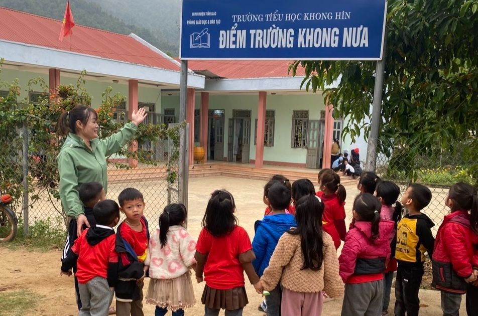 Tăng cường tiếng Việt cho trẻ vùng cao trước lớp 1