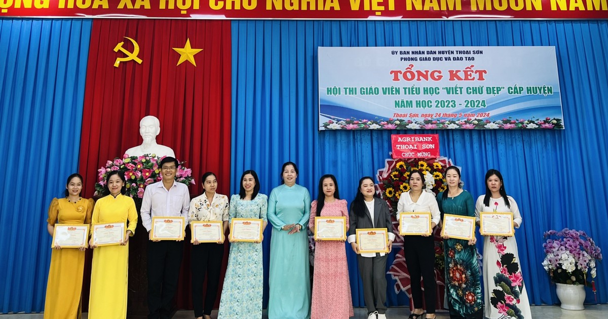 An Giang: Trao 137 giải trong Hội thi Giáo viên viết chữ đẹp huyện Thoại Sơn