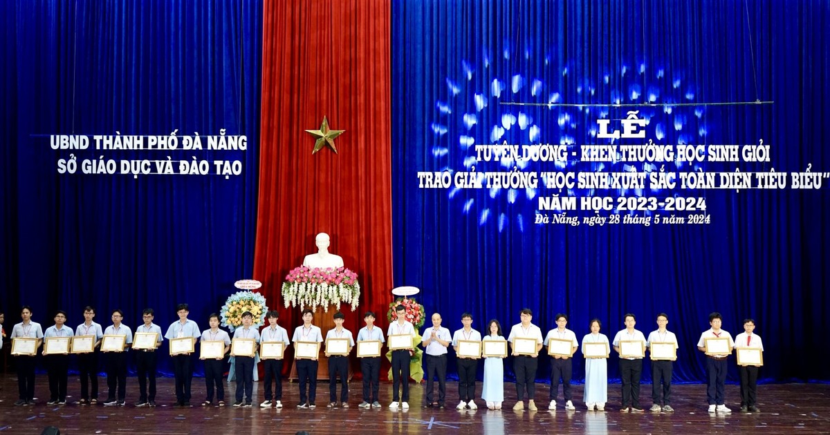 Đà Nẵng tuyên dương, khen thưởng 192 học sinh xuất sắc toàn diện tiêu biểu