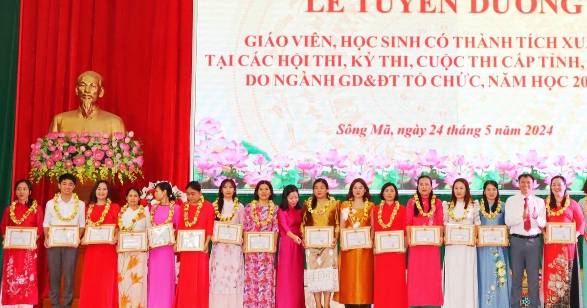 Hơn 170 giáo viên, học sinh xuất sắc huyện biên giới Sông Mã được tuyên dương