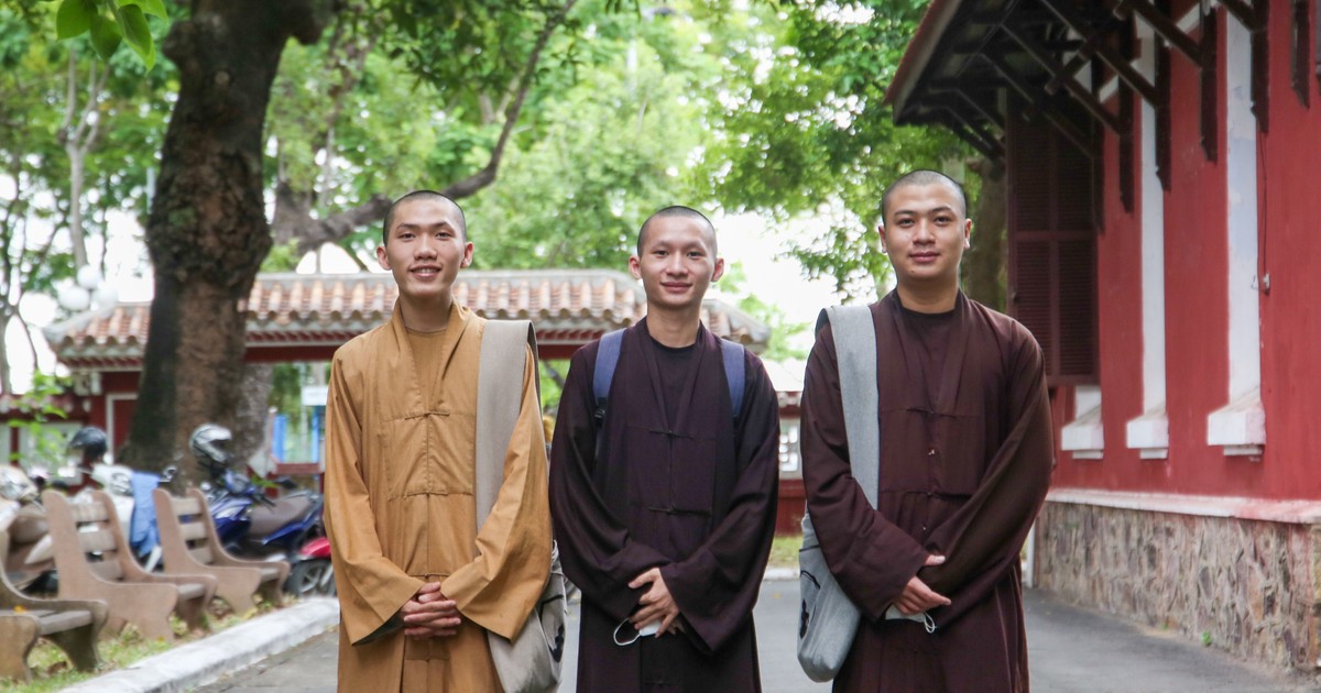 Tăng ni Thừa Thiên Huế thoải mái, quyết tâm trong kỳ thi tốt nghiệp THPT 2024