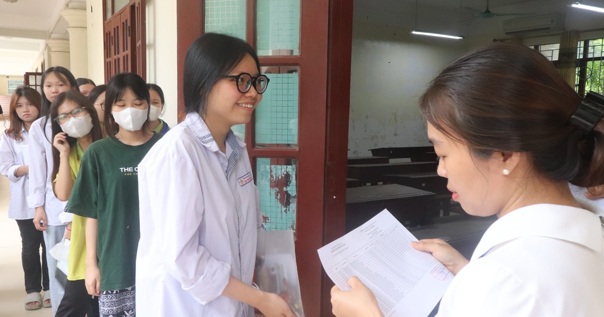 Hơn 17.600 thí Bắc Ninh làm thủ tục dự thi tốt nghiệp THPT 2024
