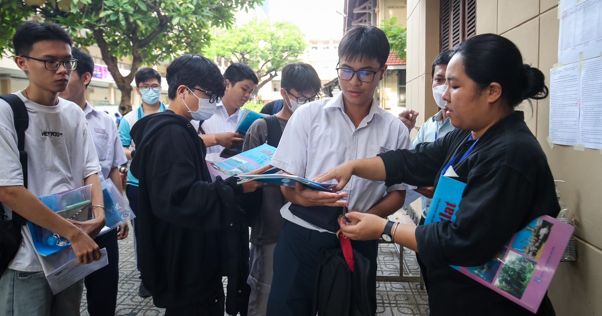 Kéo dài thời gian đăng ký xét tuyển đánh giá năng lực ĐH Quốc gia TPHCM