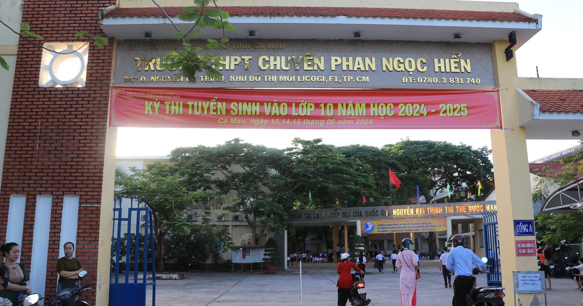 Hơn 600 học sinh Cà Mau bước vào thi tuyển sinh lớp 10 trường chuyên