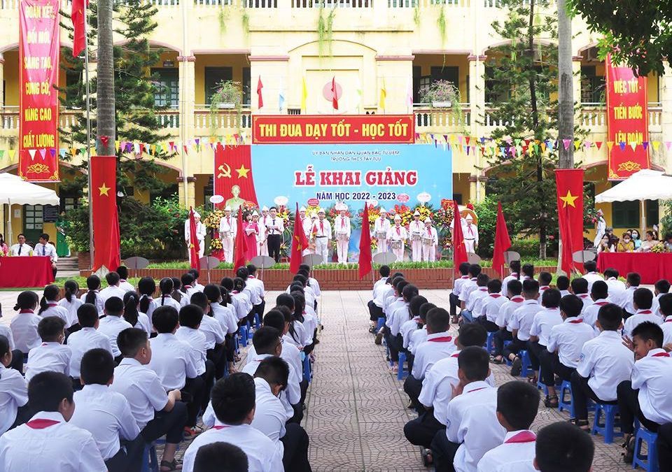 Phụ huynh lo con phải đi học xa, lãnh đạo phường Tây Tựu lên tiếng